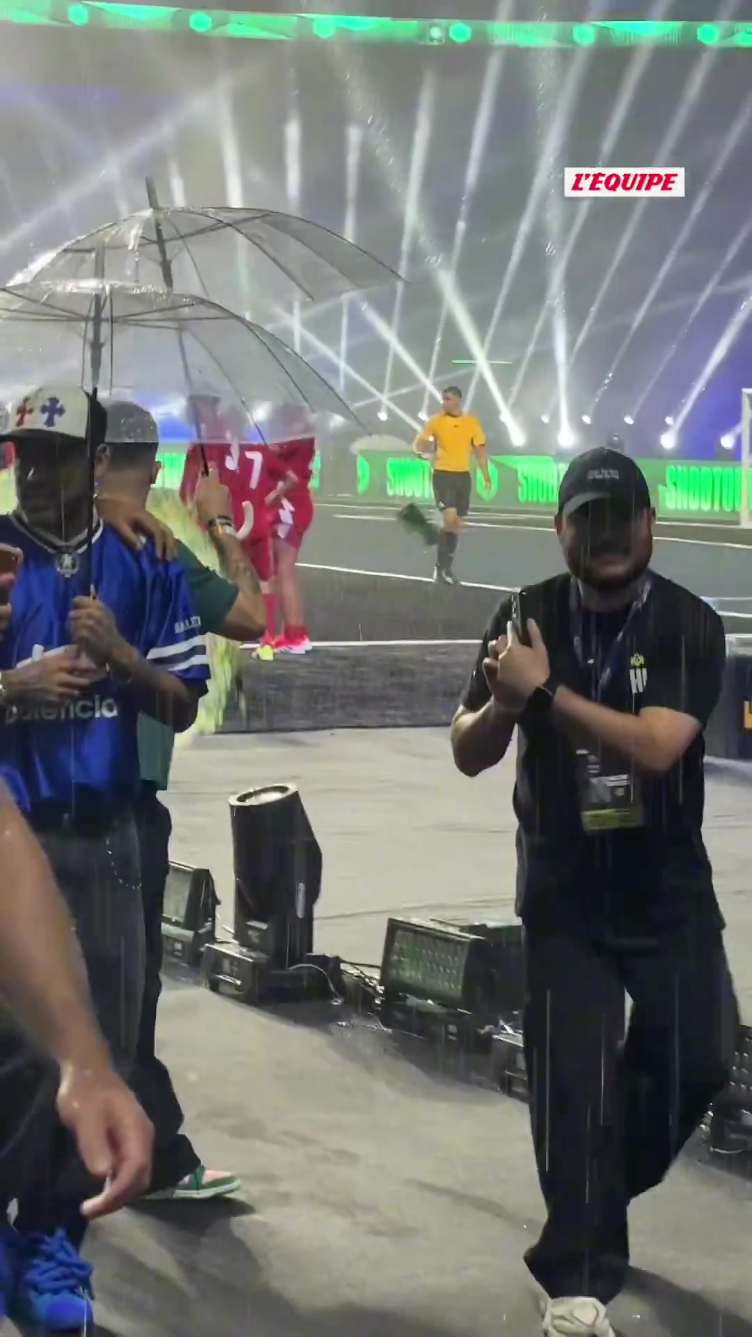 内马尔现场观战国王联赛世界杯决赛，巴西6-2击败智利夺冠