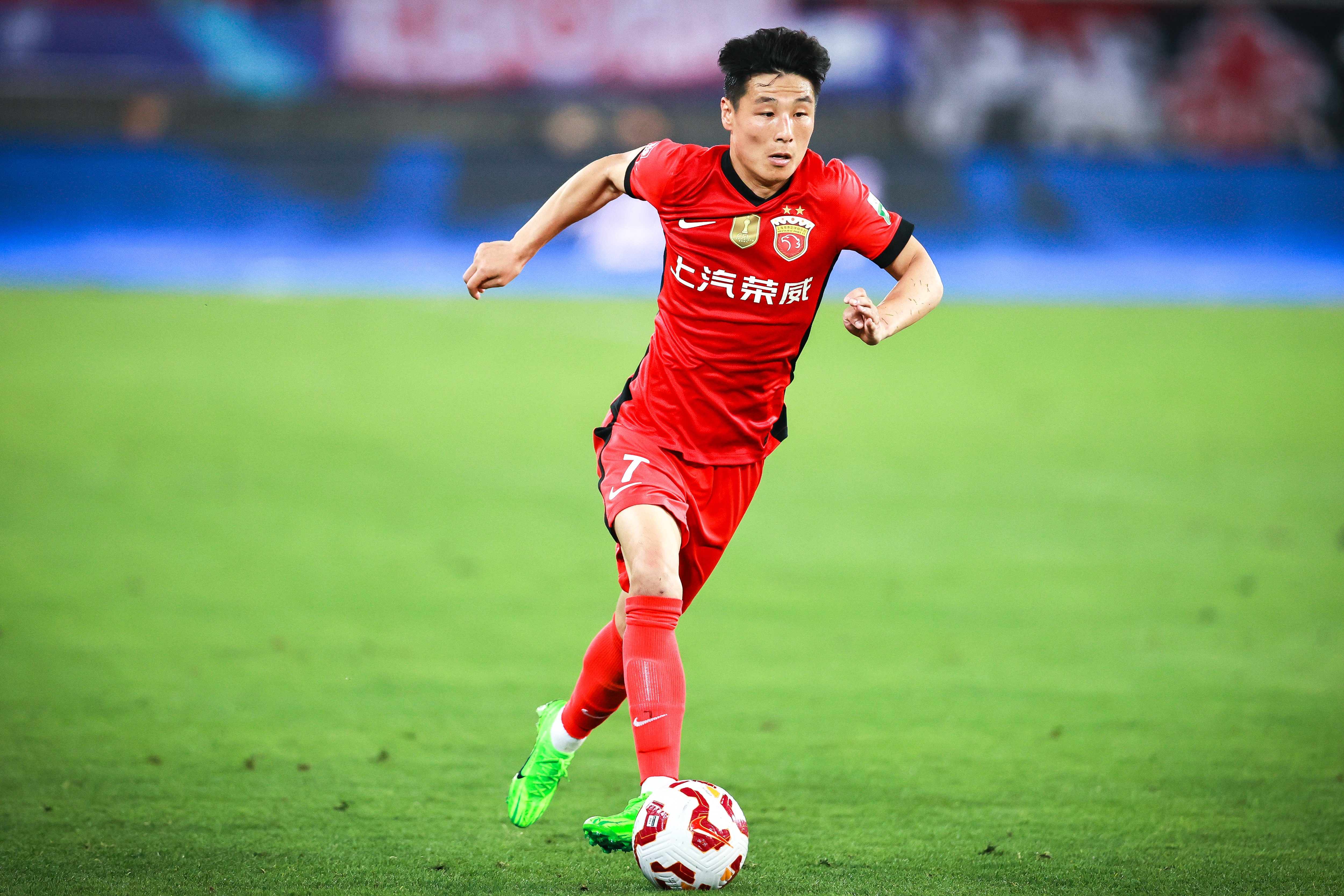 世界杯预选赛-沪媒：海港热身赛莱昂纳多、蒋光太、武磊等5名关键球员缺席